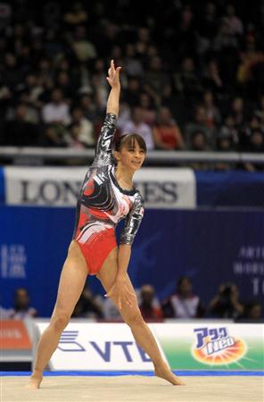体操の世界選手権東京大会で田中理恵20位 Tomorrow Never Knows