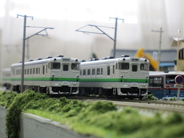 Nゲージ鉄道模型】KATO キハ283系とTOMIXキハ40-700(JR北海道色)で Nゲージ鉄道模型】KATO キハ283系とTOMIXキハ40-700(JR北海道色)で
