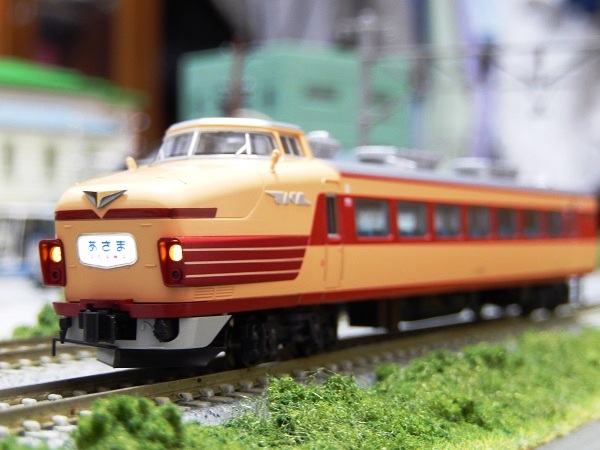 【史上最も激安】 Nゲージ鉄道模型】KATO 181系「あさま」と「とき」ﾏｲｸﾛの181系を 鉄道模型