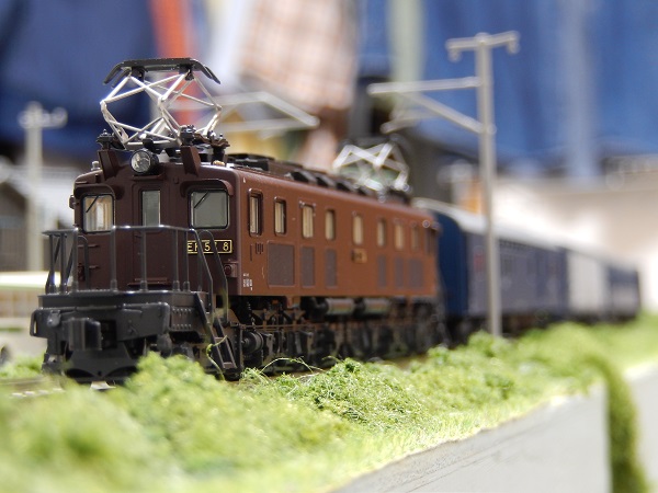 No.57鉄道Nゲージジオラマ車両、貨車 バス等付き Nゲージ鉄道模型】【動画】KATO 八甲田 EF57牽引でヒガハス風