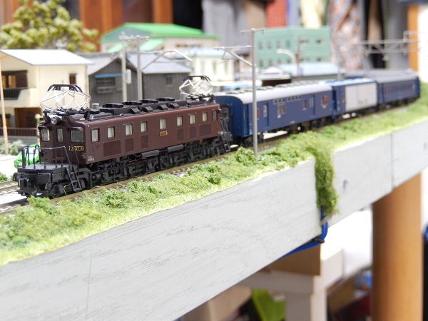 No.57鉄道Nゲージジオラマ車両、貨車 バス等付き Nゲージ鉄道模型】【動画】KATO 八甲田 EF57牽引でヒガハス風