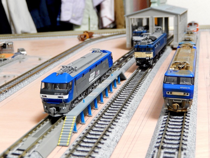 ジオラマ　小さな機関区　Nゲージ 機関区】ジオラマを作る①【N scale】 - YouTube