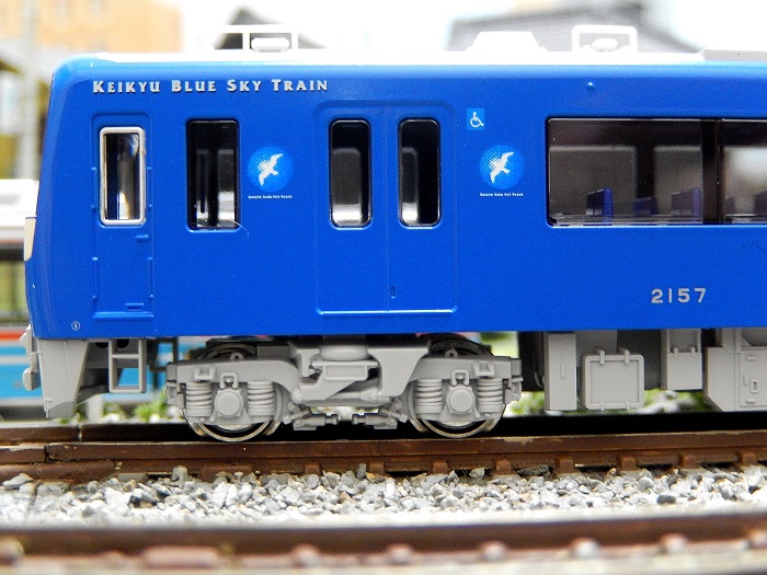Nゲージ鉄道模型】KATO 京急2100形＜京急ブルースカイトレイン＞入線
