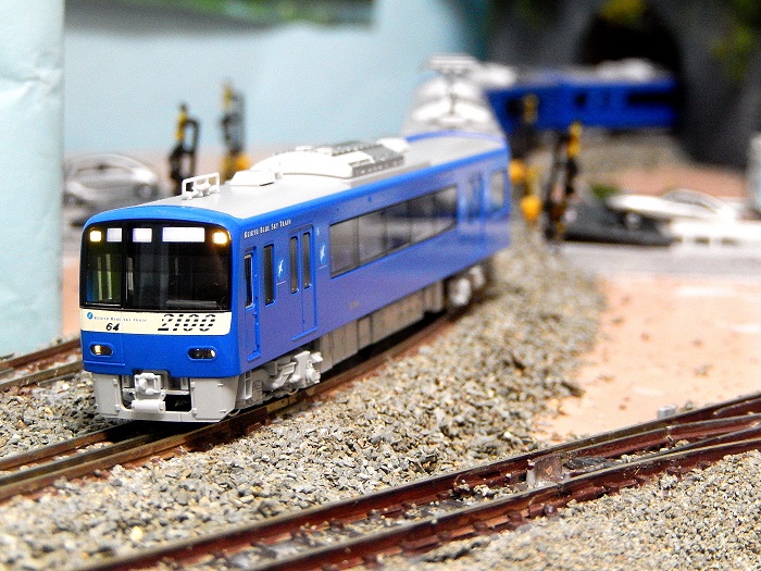Nゲージ鉄道模型】KATO 京急2100形＜京急ブルースカイトレイン＞入線 