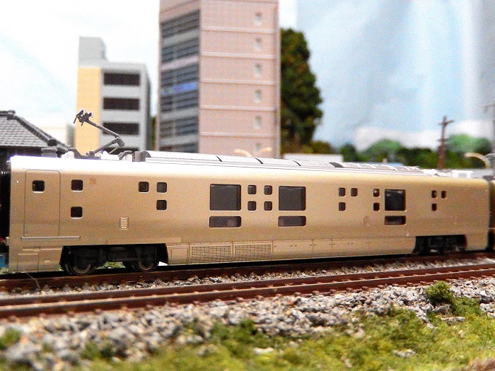 Nゲージ鉄道模型】KATO 四季島 E001形〈TRAIN SUITE 四季島