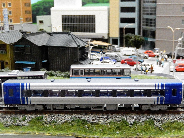 Nゲージ鉄道模型】＜入線報告＞マイクロエース 四国8000系 しおかぜ