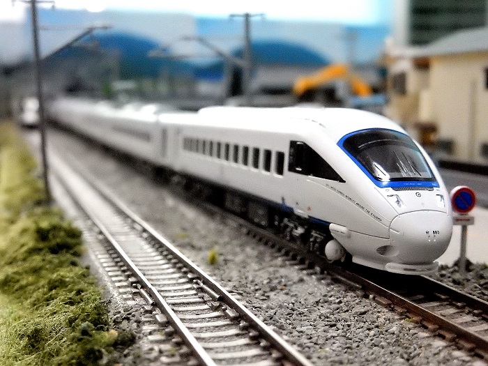 Nゲージ鉄道模型】＜個性派揃い！JR九州スペシャル！＞KATO 885系