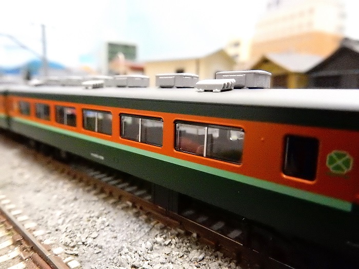 Nゲージ鉄道模型】<入線報告>KATO 165系急行「佐渡」基本+増結 Nゲージ鉄道模型】<入線報告>KATO 165系急行「佐渡」基本+増結