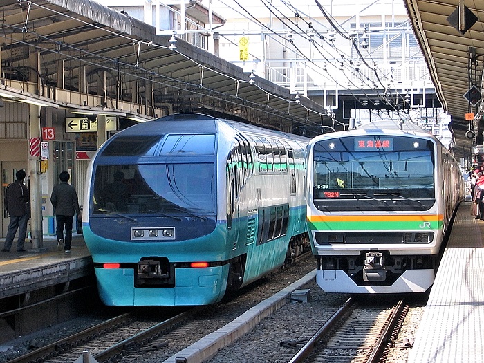 ２５１系スーパービュー踊り子特急形電車 hqdefault.jpg
