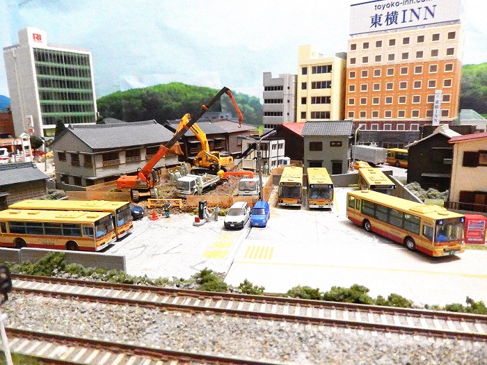 Nゲージジオラマ自宅新レイアウト製作記】バスコレ神奈中でバス事業者