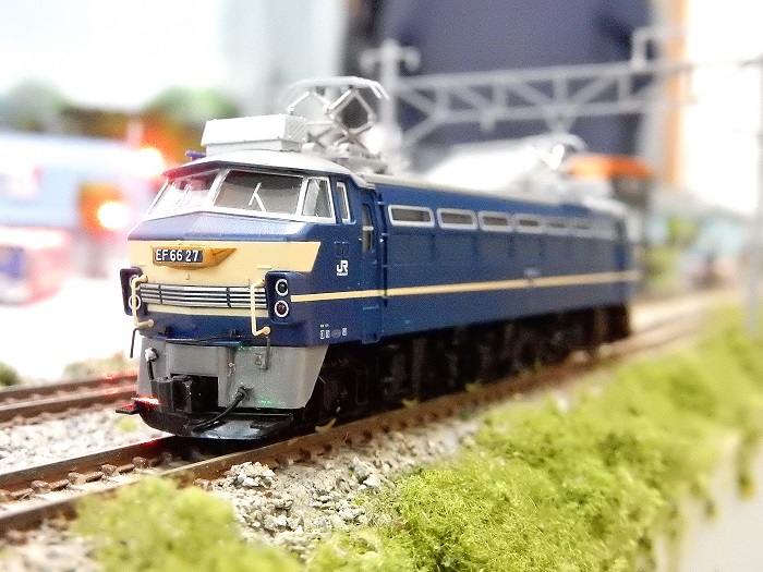 Nゲージ鉄道模型】TOMIX EF66-27ディテールアップ工作パンタ塗装 Nゲージ鉄道模型】TOMIX EF66-27ディテールアップ工作パンタ塗装