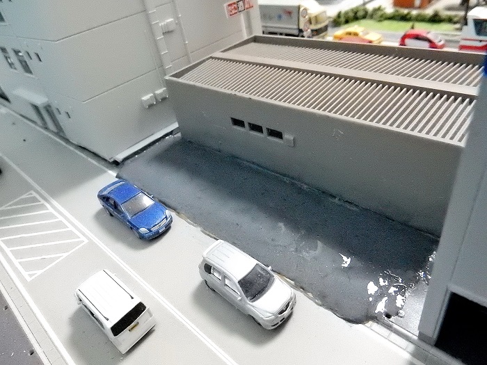 Nゲージ テナントビルと併設駐車場ミニジオラマ Nゲージ テナントビルと併設駐車場ミニジオラマ - メルカリ