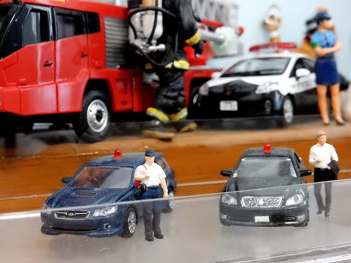 自動車事業部】ミニカー×フィギュアで展示コーナーリニューアル演出を ...
