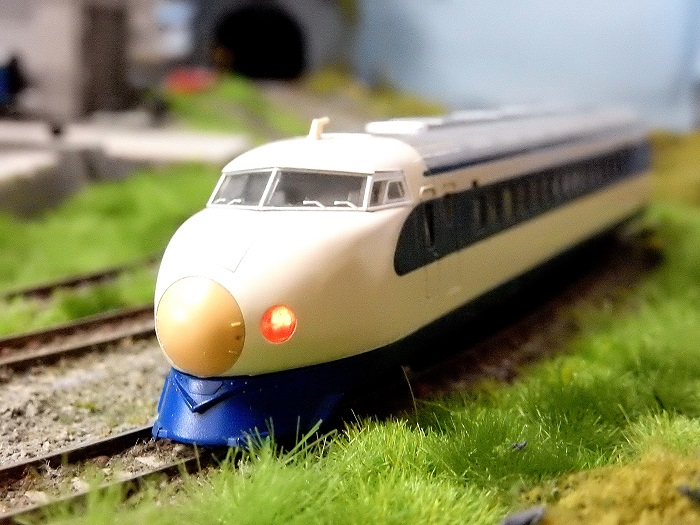 Nゲージ 外国車両（動力車両のみ）鉄道模型 ライト付き Amazon.co.jp: ワールド工芸 N ゲージ ED42 2両セット M＆T車
