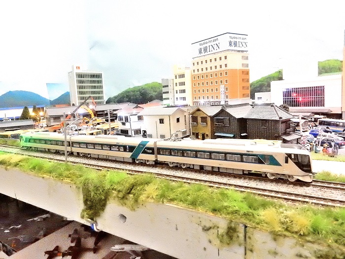 Nゲージ鉄道模型】<入線報告>TOMX 97934特別企画品 東武500系 Nゲージ鉄道模型】<入線報告>TOMX 97934特別企画品 東武500系