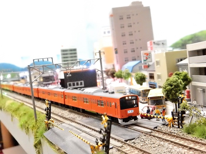 Nゲージ鉄道模型】＜入線報告＞TOMIXJR 201系通勤電車(中央線