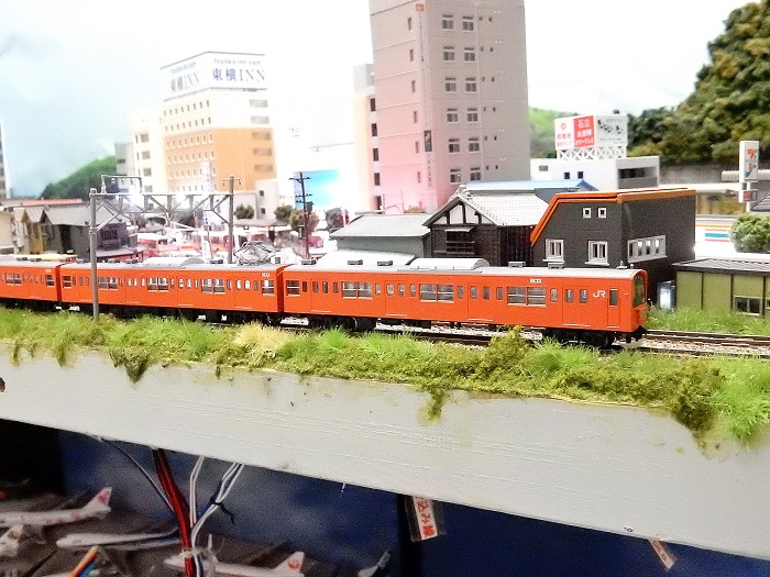 鑑賞用 鉄道ジオラマ TOMIX201系4両付き(動力無し)