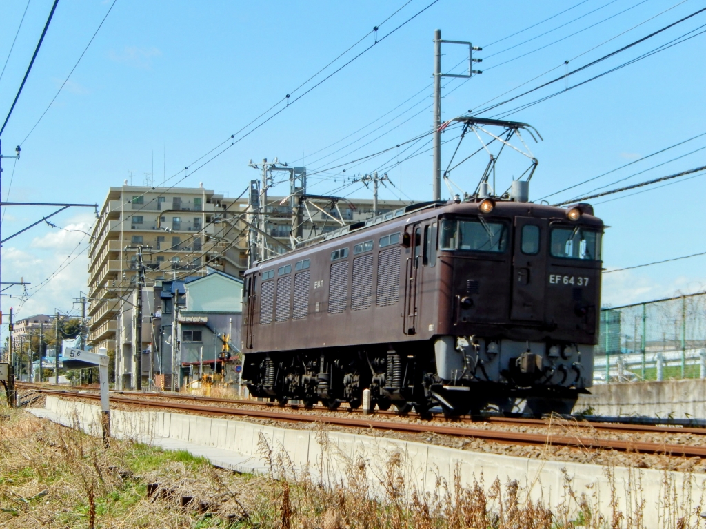 7年前の今日】横浜線を走ったEF64 37号機―茶釜最後期の姿を振り返る