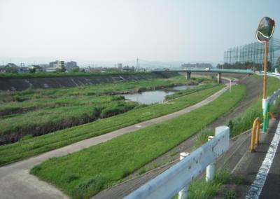安威川