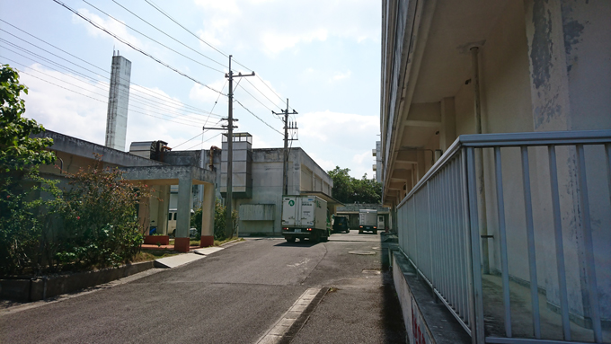 搬入口1.jpg