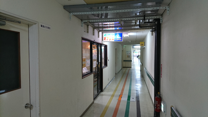 搬入口3.jpg