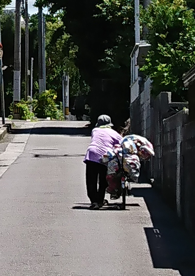 空き缶問題2.jpg