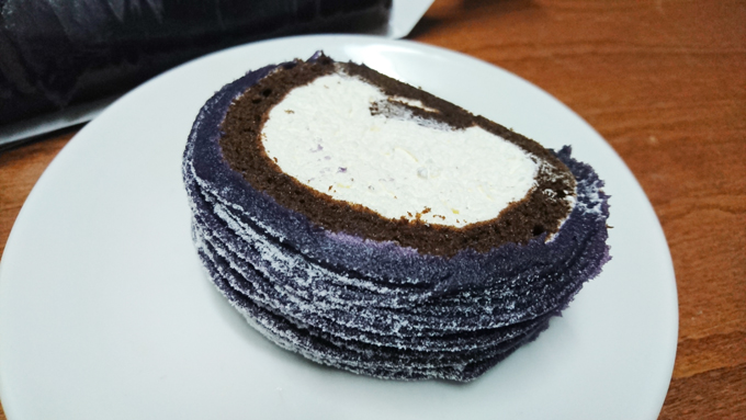 ロールケーキ1.jpg