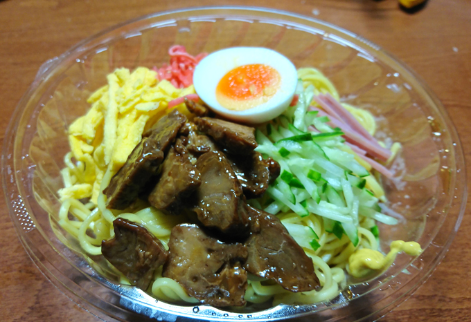 冷やし中華コンビニ1.jpg