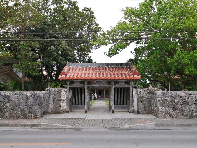 北風と参拝2.jpg