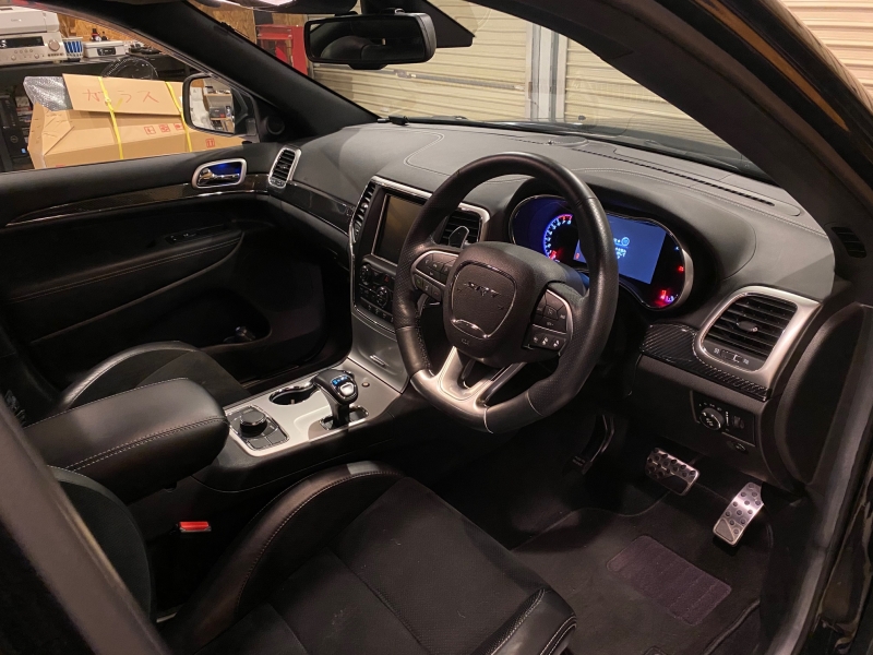 JEEP ジープ グランドチェロキー SRT8 特注リアルレッドカーボン
