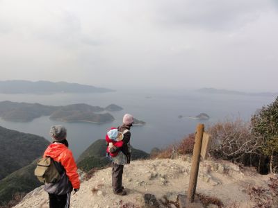 城山山頂のママさんズ