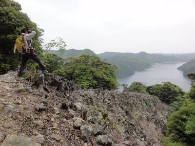 東南角石塁