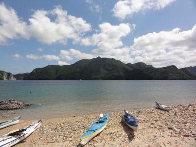 明礬島にて