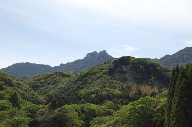 白嶽1