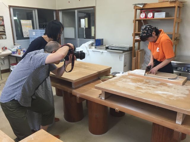 そば打ちの様子5