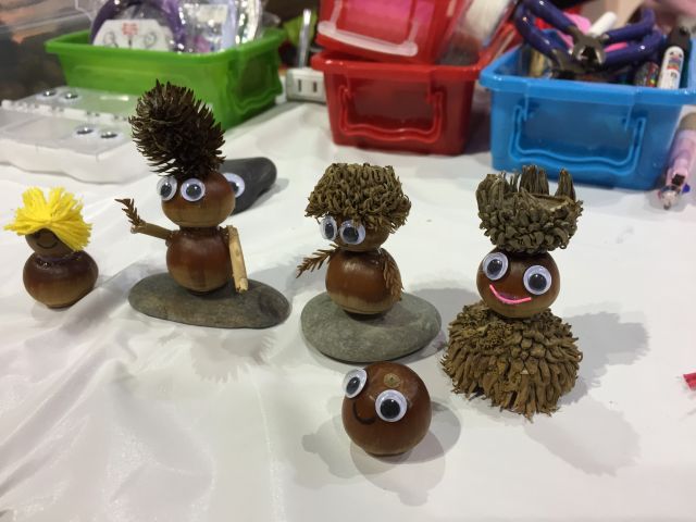 どんぐり工作