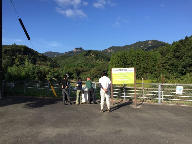 登山者駐車場