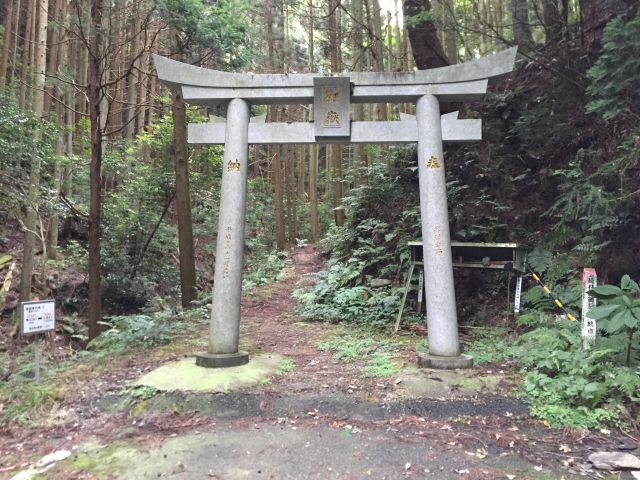 鳥居