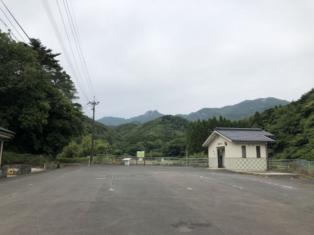 白嶽登山者駐車場