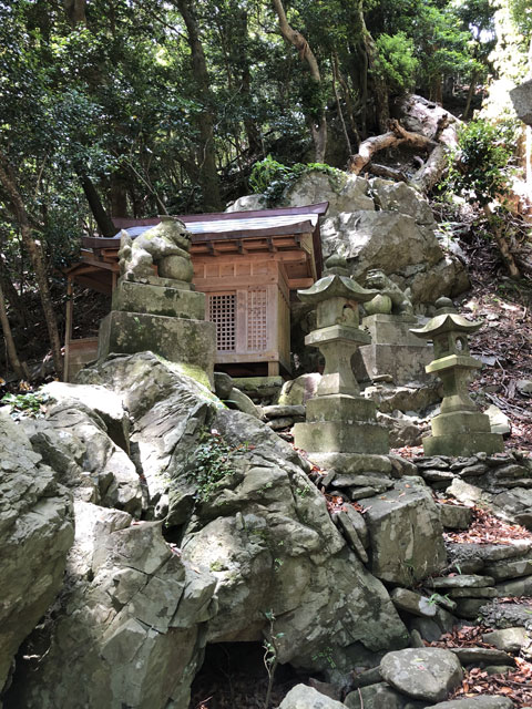 磐座