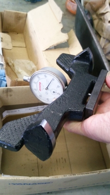 突出し量工具