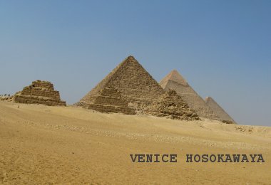 3pyramids