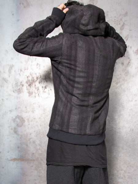 R450048.jpg