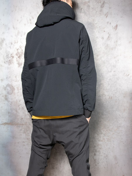 DEVOA Composite jacket Nylon shrink stretch /BLACK