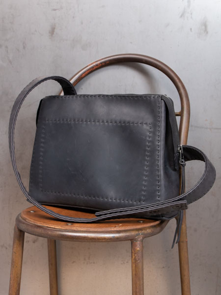 DEVOA　Hand made bag cow leather DEVOAの新作、ハンドメイドバッグをHPにアップしました