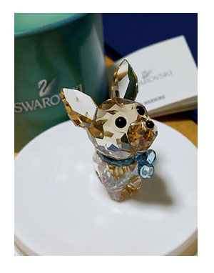 スワロ チワワ SWAROVSKI クリスタル 犬 Chihuahua