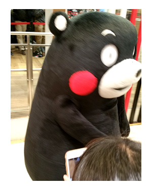 熊本 クマモン 市電 酒 馬刺 黒亭 天外天 阿蘇 博物 噴火 赤牛 バーガー