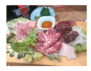 熊本 クマモン 市電 酒 馬刺 黒亭 天外天 阿蘇 博物 噴火 けんぞう 馬刺 レバ 刺身 馬肉 馬
