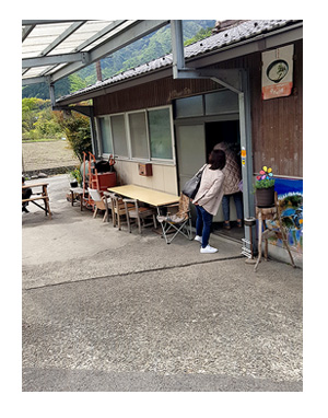 チワワ 老犬 福 吠 四国 徳島 香川 車 連休 うどん 三嶋 製麺 三島 ウドン ペット 泊 爺 犬 まんが 漫画 マンガ