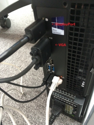 デュアルディスプレイ構成のPC設置作業 | ネオくん日誌